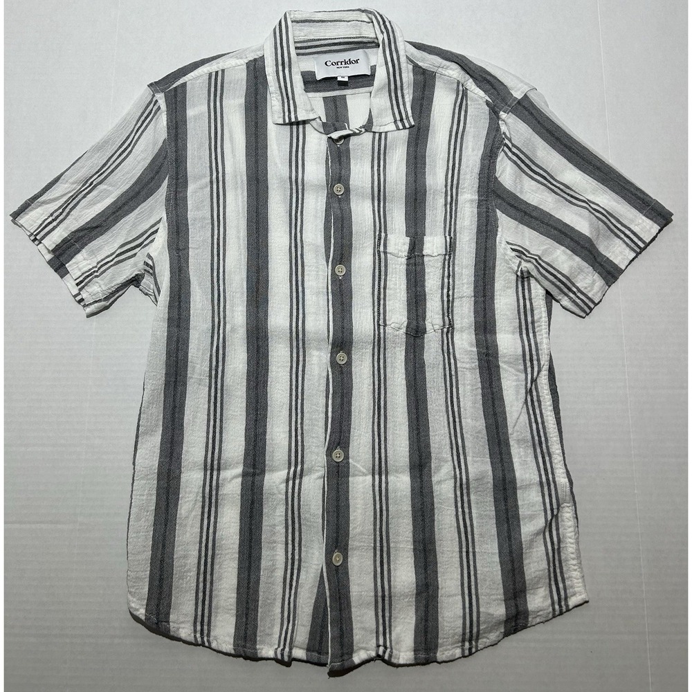 Corridor Camp Collar Shirt Vertical Stripe Size Medium Casual Dress Short Sleeve